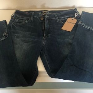NWT True Religion Halle mid rise super skinny jeans